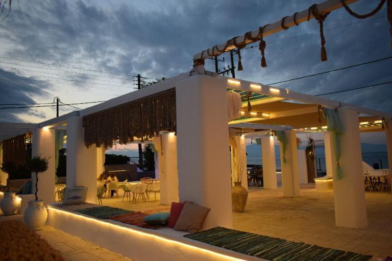 Marzi Beach And Bungalows Kokkónion Exterior foto