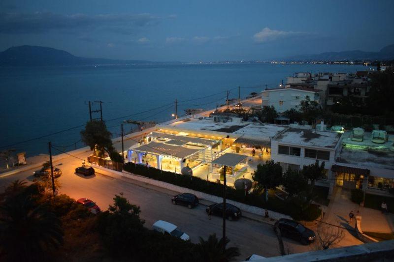 Marzi Beach And Bungalows Kokkónion Exterior foto