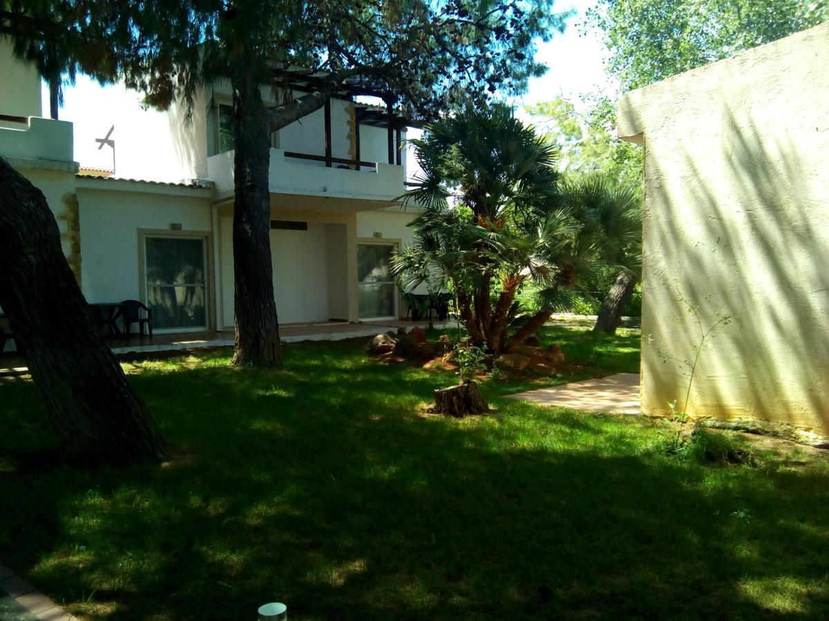 Marzi Beach And Bungalows Kokkónion Exterior foto