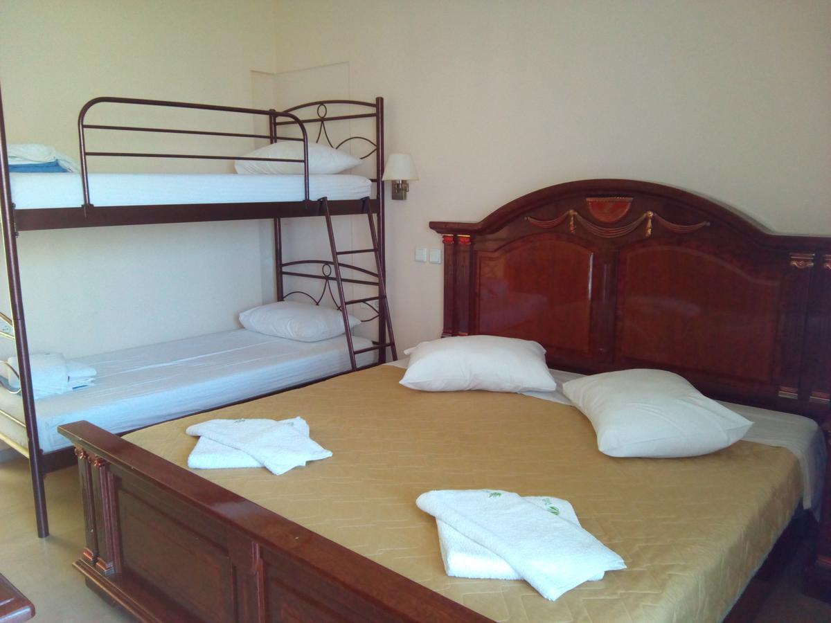 Marzi Beach And Bungalows Kokkónion Quarto foto