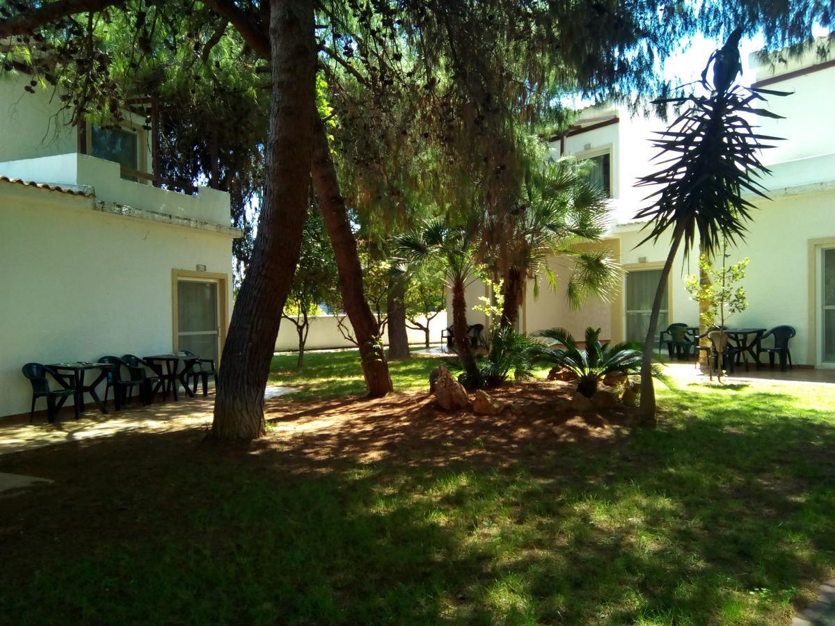 Marzi Beach And Bungalows Kokkónion Exterior foto