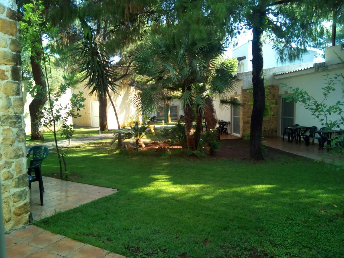 Marzi Beach And Bungalows Kokkónion Exterior foto